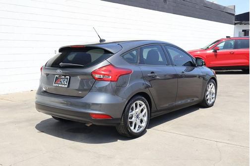 Magnetic 2015 Ford Focus SE
