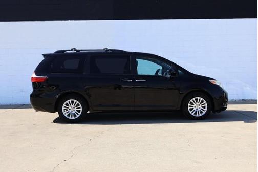 2015 Toyota Sienna XLE