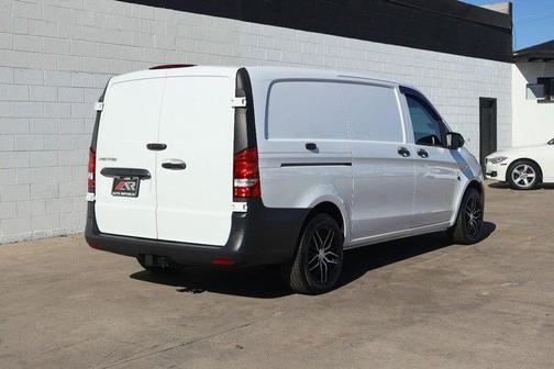 2020 Mercedes-Benz Metris Base