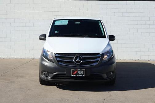 2020 Mercedes-Benz Metris Base