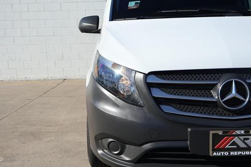 2020 Mercedes-Benz Metris Base