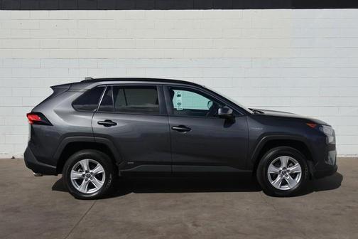 2020 Toyota RAV4 Hybrid LE