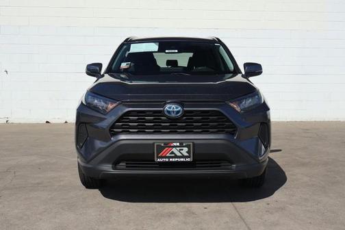 2020 Toyota RAV4 Hybrid LE