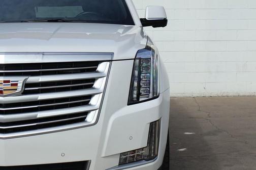 2016 Cadillac Escalade Platinum