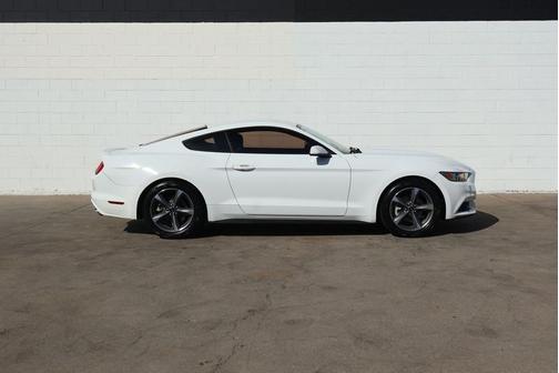 2015 Ford Mustang V6