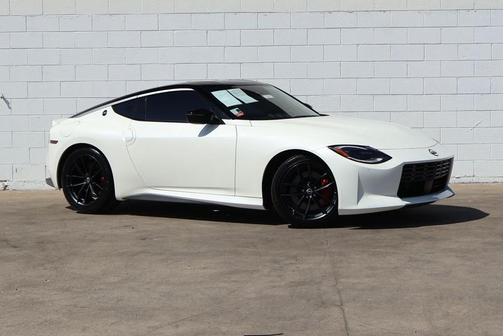 Pearl White 2025 Nissan Z Performance 9 SPD AUTOMATIC