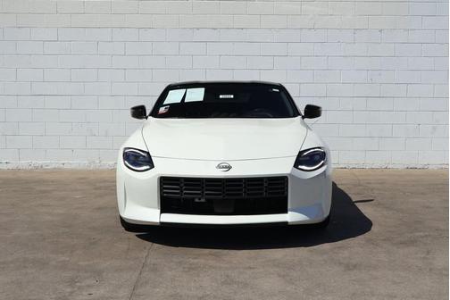 Pearl White 2025 Nissan Z Performance 9 SPD AUTOMATIC