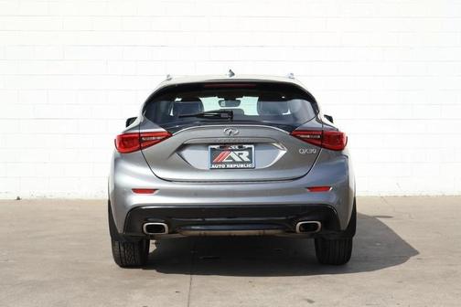 2019 INFINITI QX30 LUXE W/NAVIGATION PACKAGE