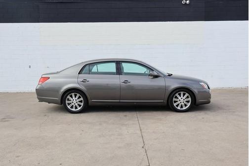 2005 Toyota Avalon Limited