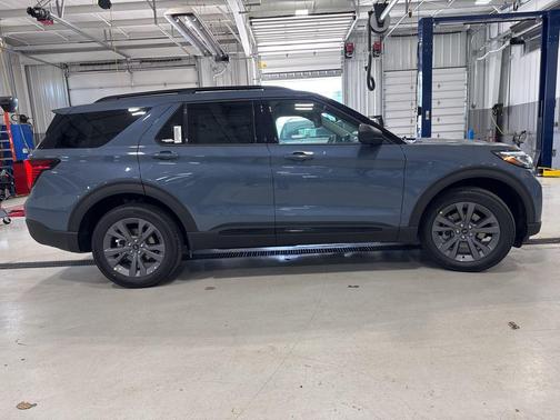 Vapor Blue Metallic 2026 Ford Explorer Active w/200A Pkg
