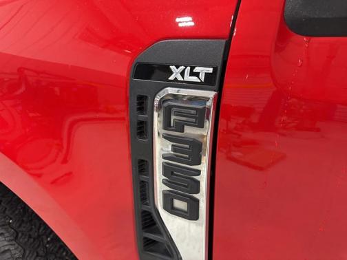2023 Ford F-350 XLT