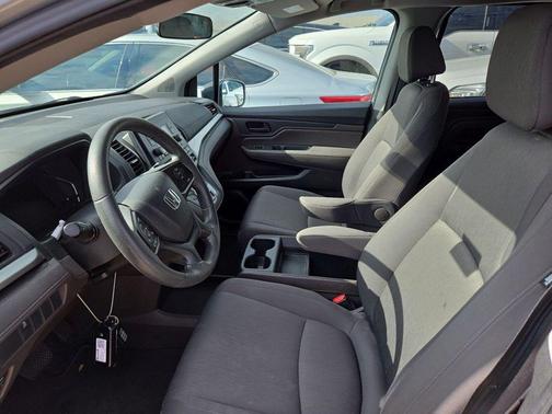 Lunar Silver Metallic 2019 Honda Odyssey LX