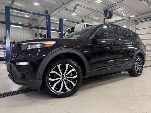 Agate Black Metallic 2020 Ford Explorer ST