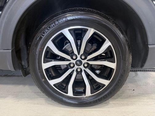 Agate Black Metallic 2020 Ford Explorer ST