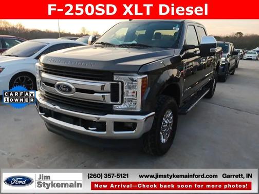Magnetic 2019 Ford F-250 XLT Truck