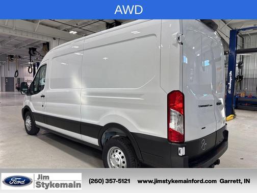 Oxford White 2026 Ford Transit-250 Base