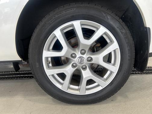 2012 Nissan Rogue SV w/SL Pkg