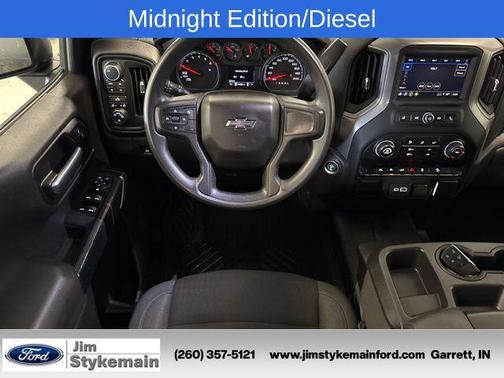 Black 2022 Chevrolet Silverado 1500 Custom Trail Boss