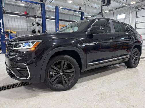 2022 Volkswagen Atlas Cross Sport 3.6L V6 SEL R-Line