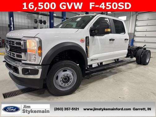 Oxford White 2025 Ford F-450 XL Truck