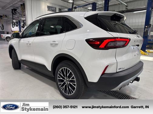 Star White Metallic Tri-Coat 2025 Ford Escape PHEV Base