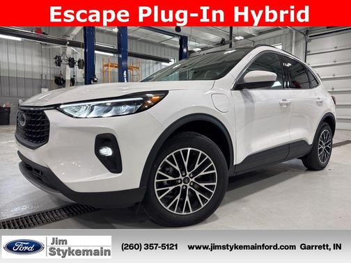 Star White Metallic Tri-Coat 2025 Ford Escape PHEV Base