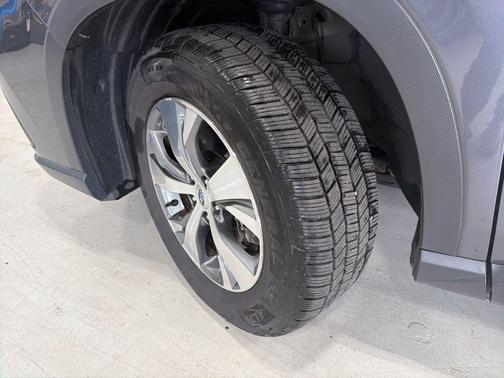 Magnetite Gray Metallic 2022 Subaru Ascent Premium 7-Passenger