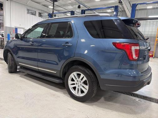 Blue Metallic 2019 Ford Explorer XLT