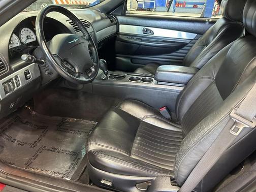 2004 Ford Thunderbird Base