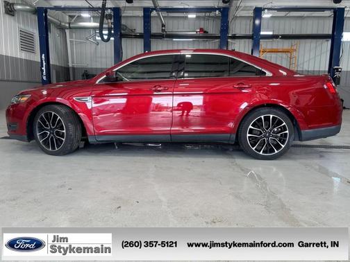 2017 Ford Taurus SEL