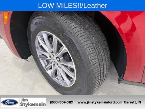 Cherry Red Tintcoat 2023 Buick Enclave Essence FWD