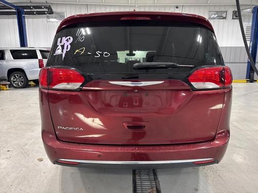 2020 Chrysler Pacifica Touring