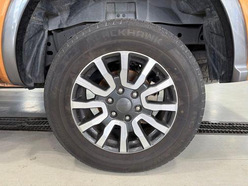 Saber Metallic 2019 Ford Ranger LARIAT