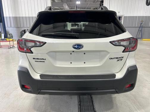 2023 Subaru Outback Onyx Edition XT