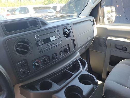 Oxford White 2012 Ford E350 Super Duty XLT