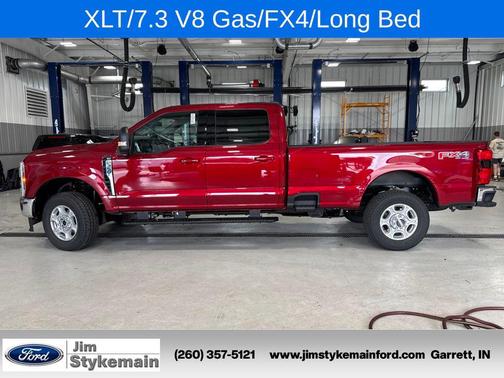Ruby Red Metallic Tinted Clearcoat 2026 Ford F-350 XLT