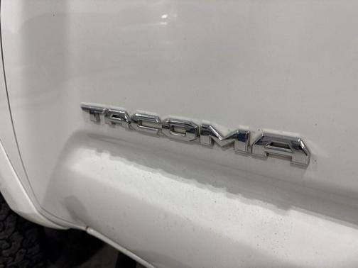 2016 Toyota Tacoma TRD Sport