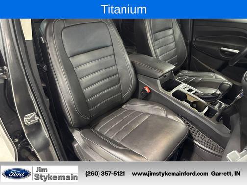 White Platinum Metallic Tri-Coat 2017 Ford Escape Titanium