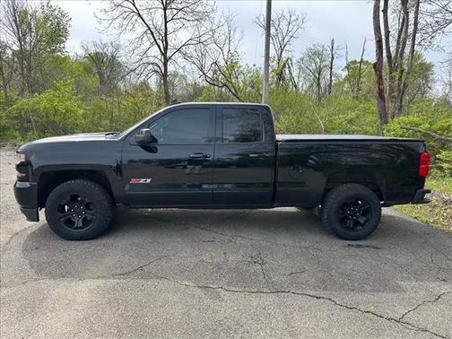 Black 2017 Chevrolet Silverado 1500