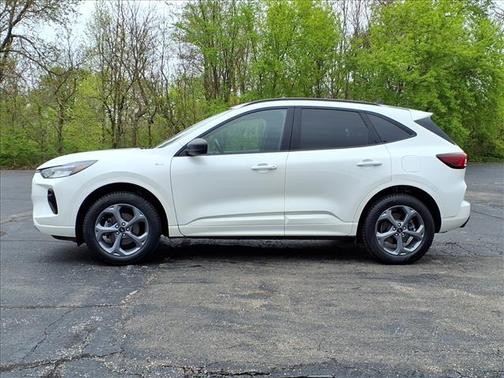 Star White 2023 Ford Escape ST-Line