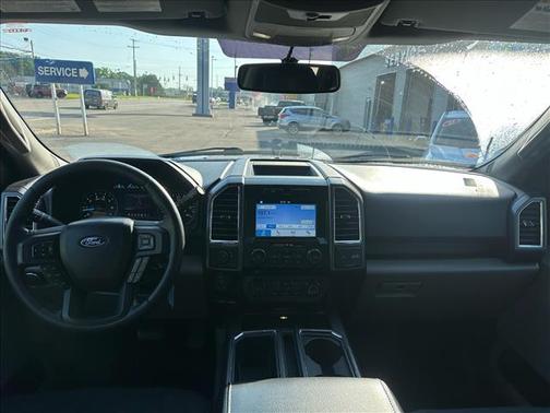 Blue 2016 Ford F-150 XLT