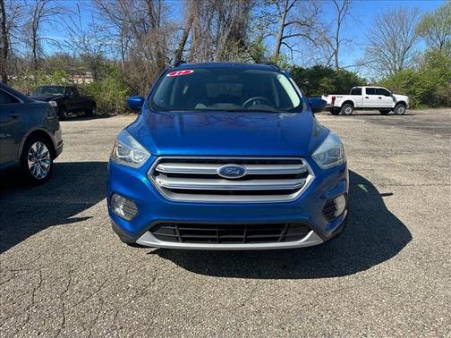 Blue 2017 Ford Escape SE