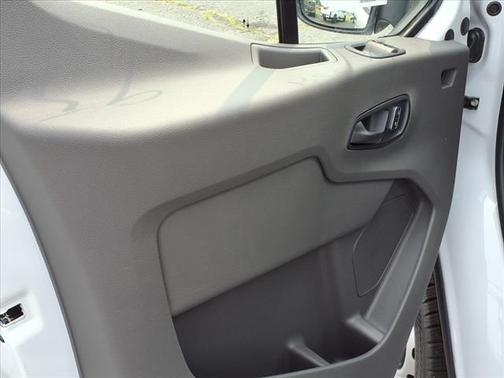 2025 Ford Transit-250 148 WB Medium Roof Cargo