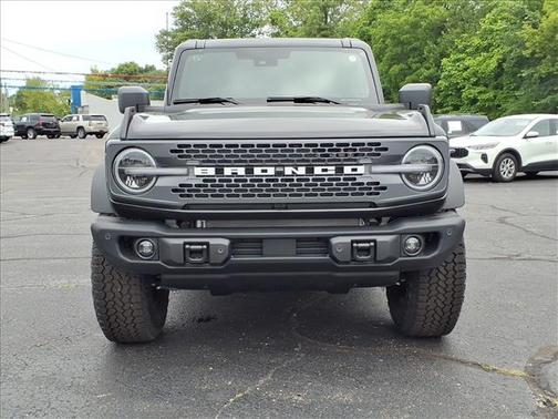Shadow Black 2026 Ford Bronco Badlands