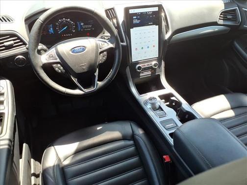Carbonized Gray 2022 Ford Edge SEL