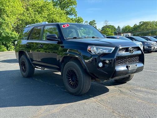 Black 2018 Toyota 4Runner
