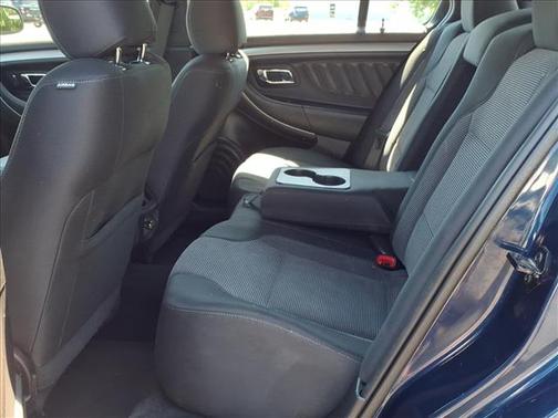 Blue 2016 Ford Taurus SEL