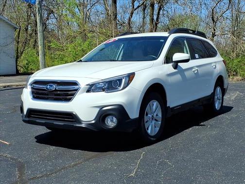White 2018 Subaru Outback 2.5i Premium