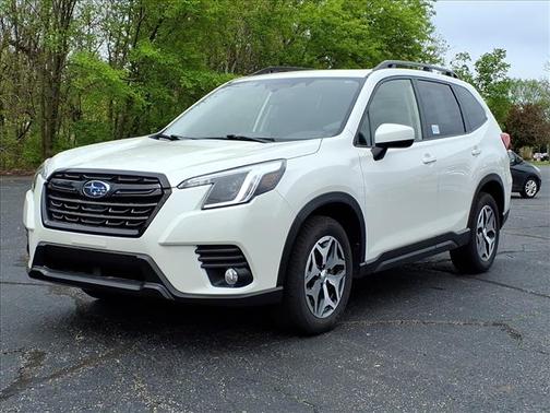 Crystal White Pearl 2023 Subaru Forester Premium