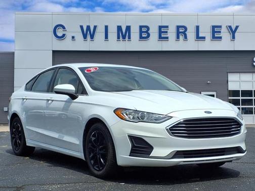 2020 Ford Fusion SE